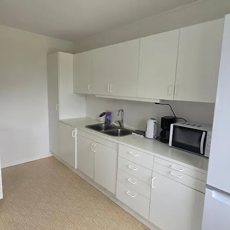 5-bedroom Sea View Apartment *