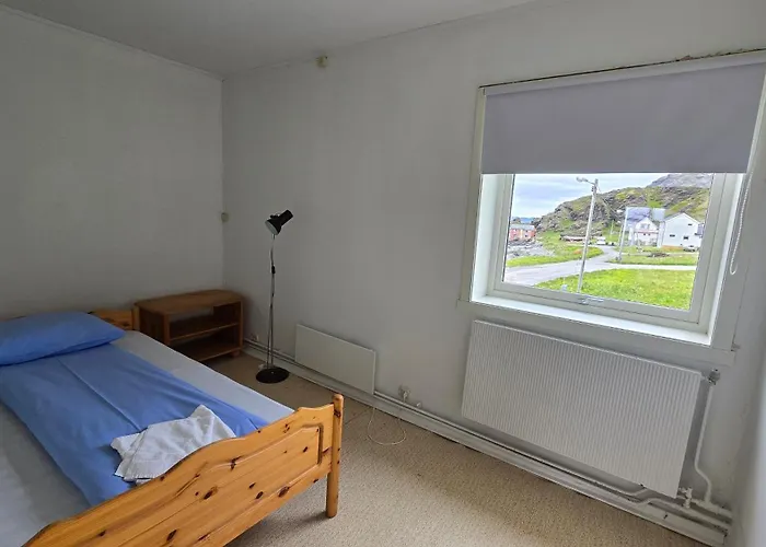 5-bedroom Sea View Havøysund